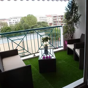 Le Bellini Лион