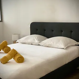 Appartement Hyper Centre : Déco Atelier Ou Mezzanine, Lyon